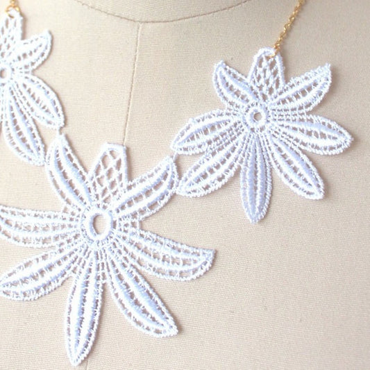 Giorgia Lace Necklace