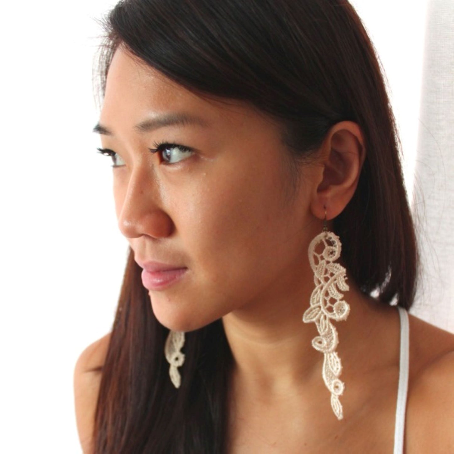 Long Vines Lace Earrings in Ecru