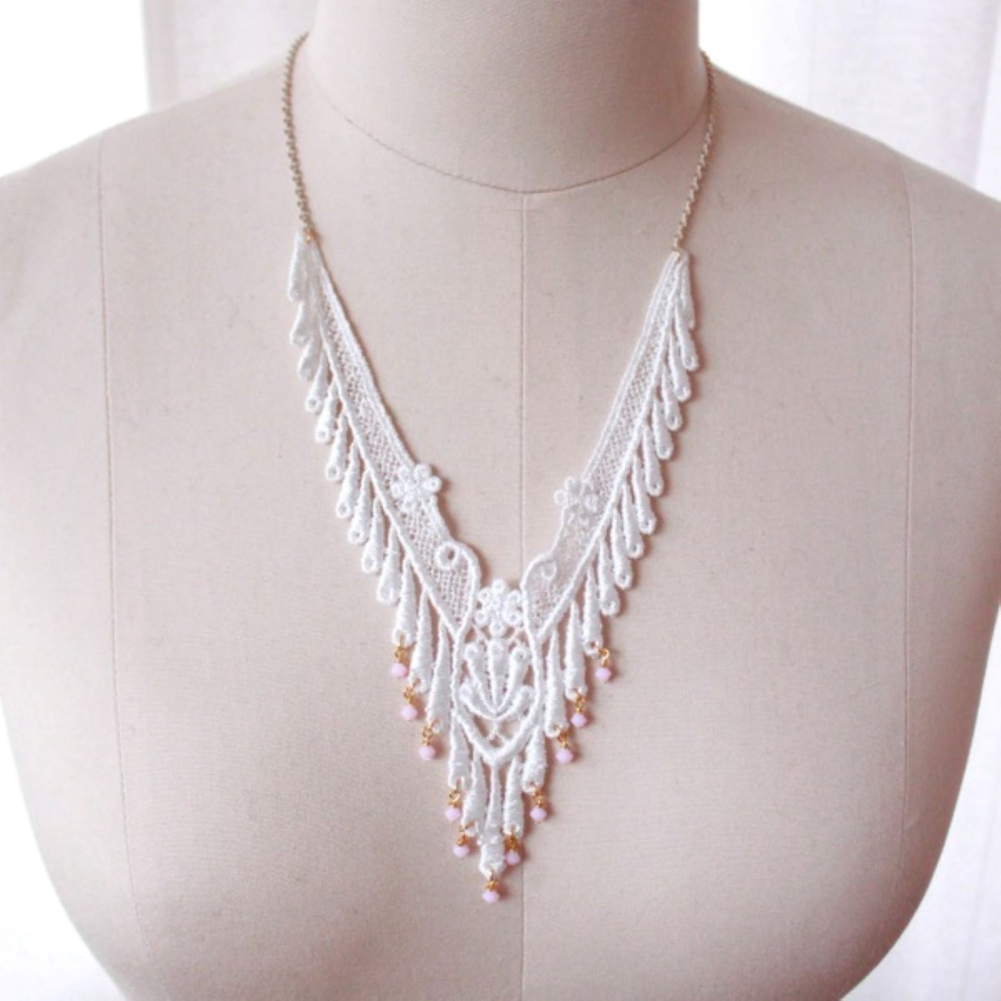 Tassel Lace Necklace in Pink Crystal