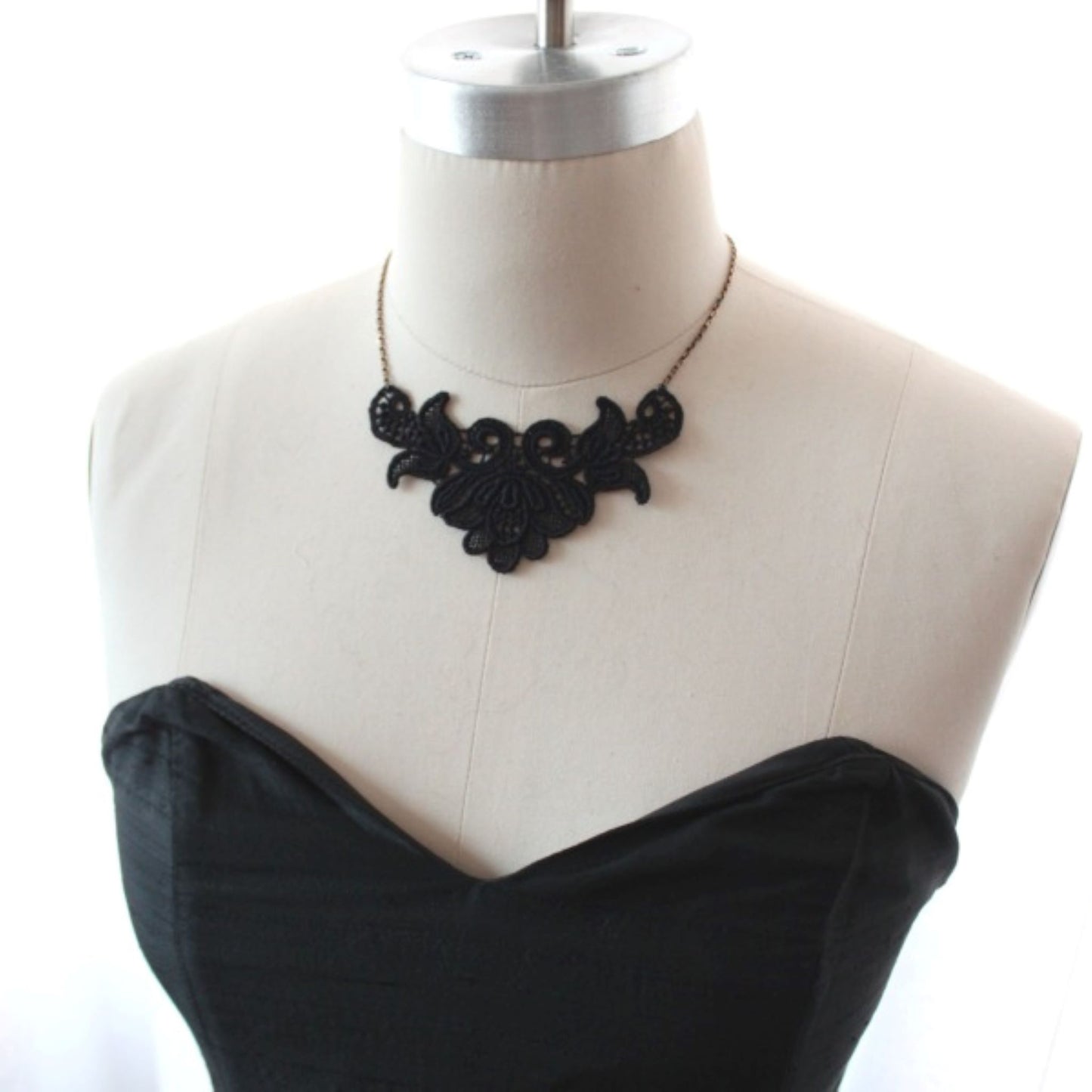 La Fleur Necklace in Black Lace